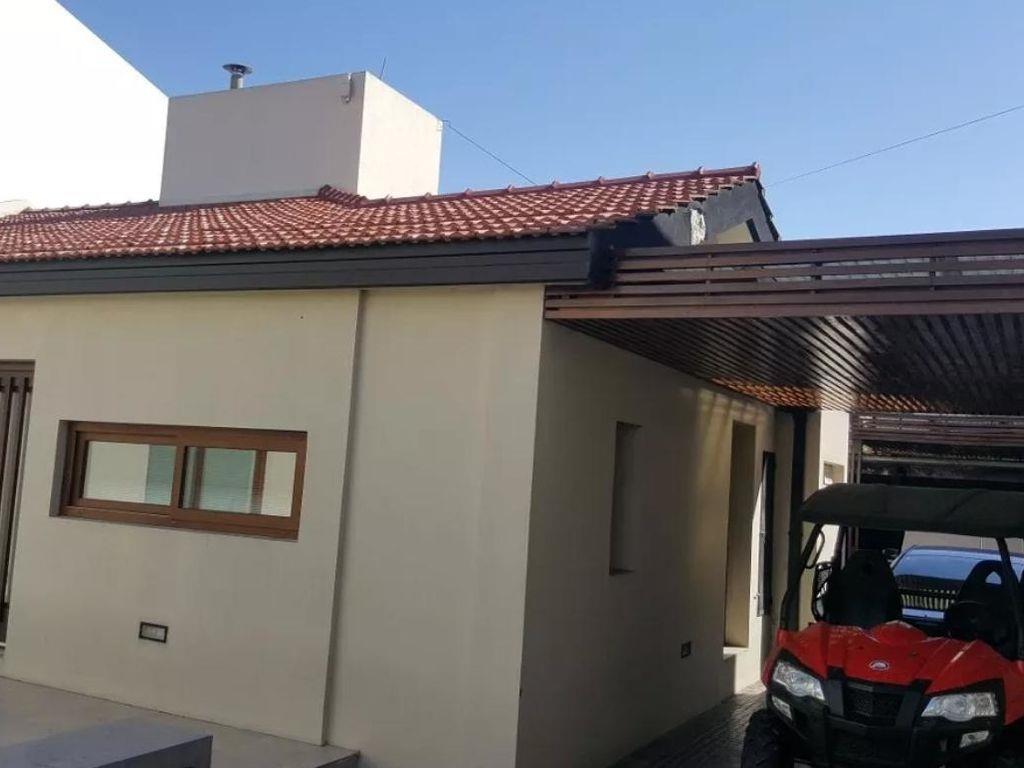 4 bedroom luxury House in 23 e/ 62 y 63 .Apto banco., La Plata, Partido de La Plata, Provincia de Bu
