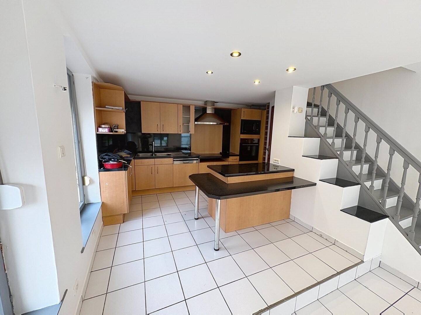 Maison à louer, 68m², Santes