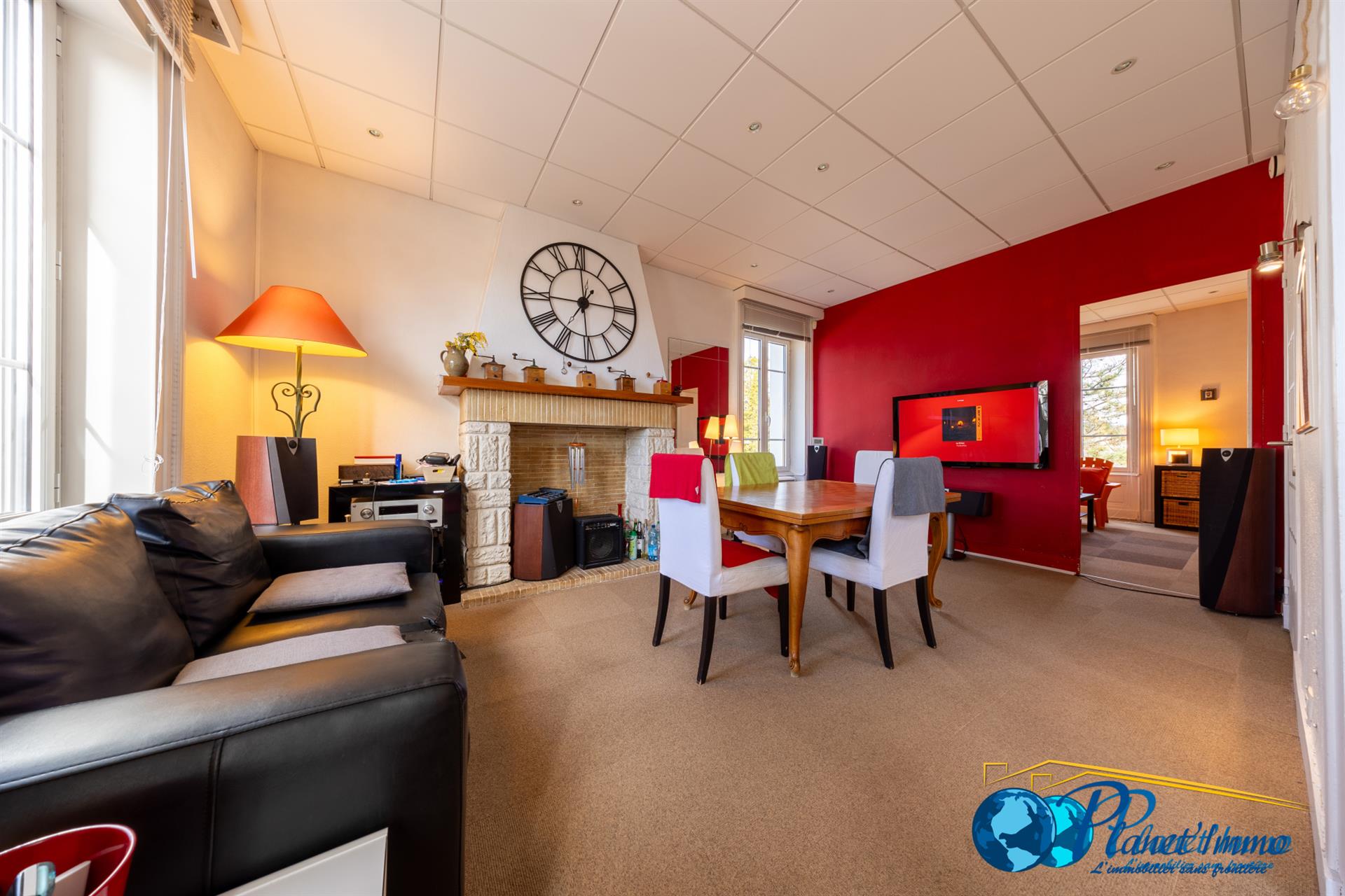 Saint-Priest-En-Jarez / Maison de Maitre of 323m2 of living space with its 1800m2 wooded park