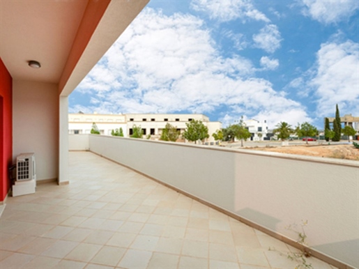 Stunning 3 bedroom Penthouse with a Panoramic Views Terrace