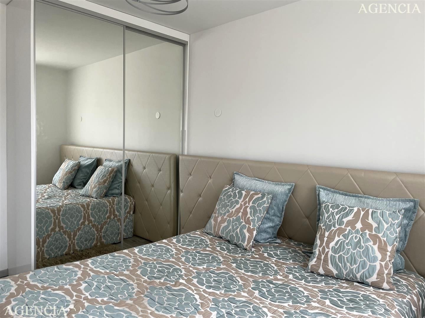 Compra: Vivenda (77340)