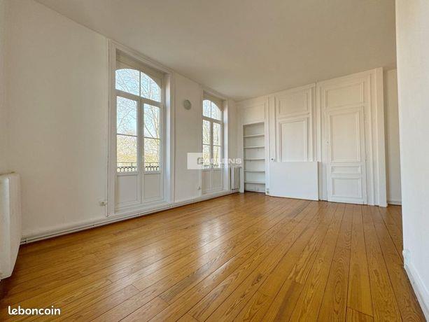 Appartement à louer, 59m², Lille