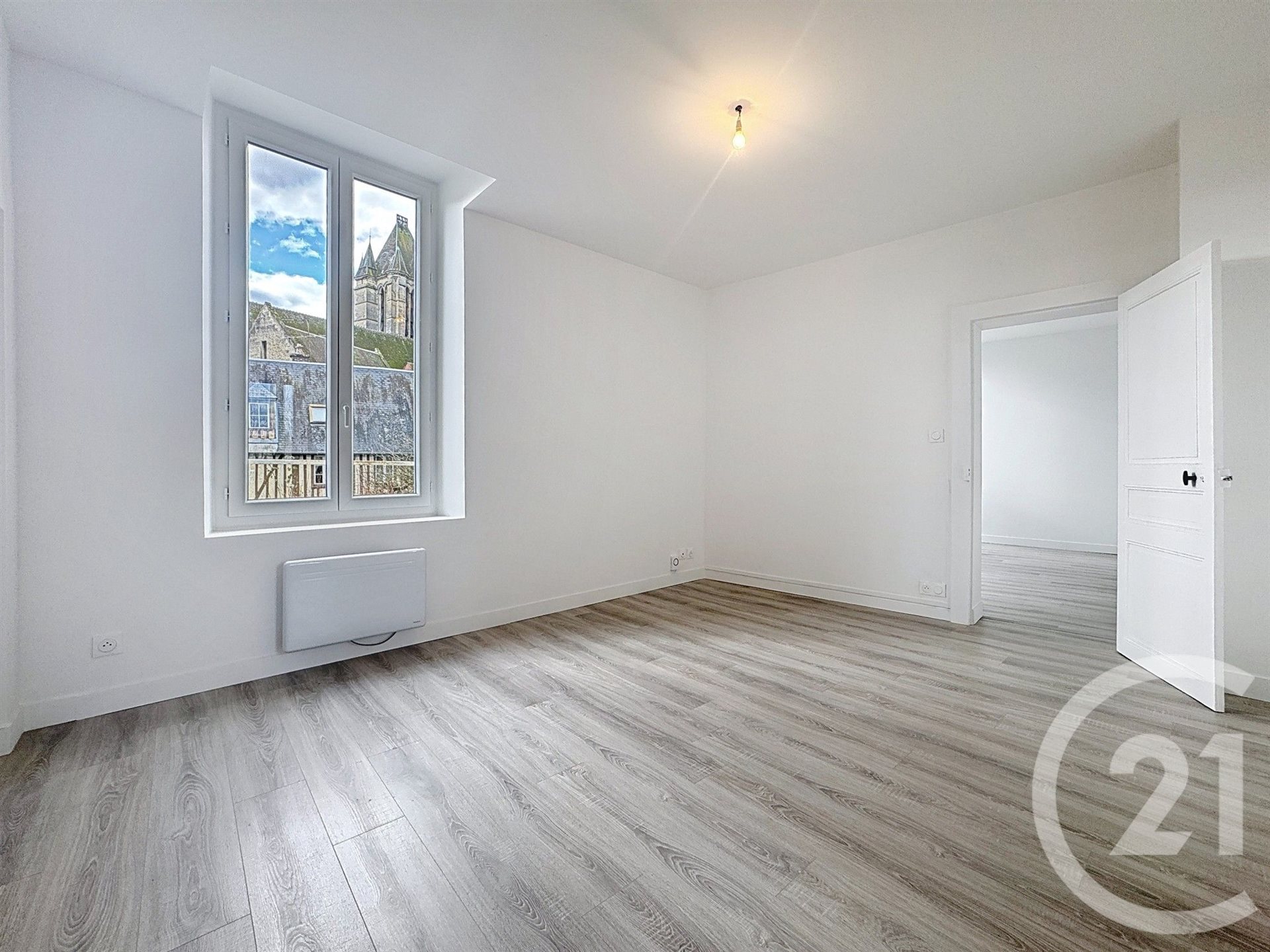 Appartement à louer, 43m², Noyon