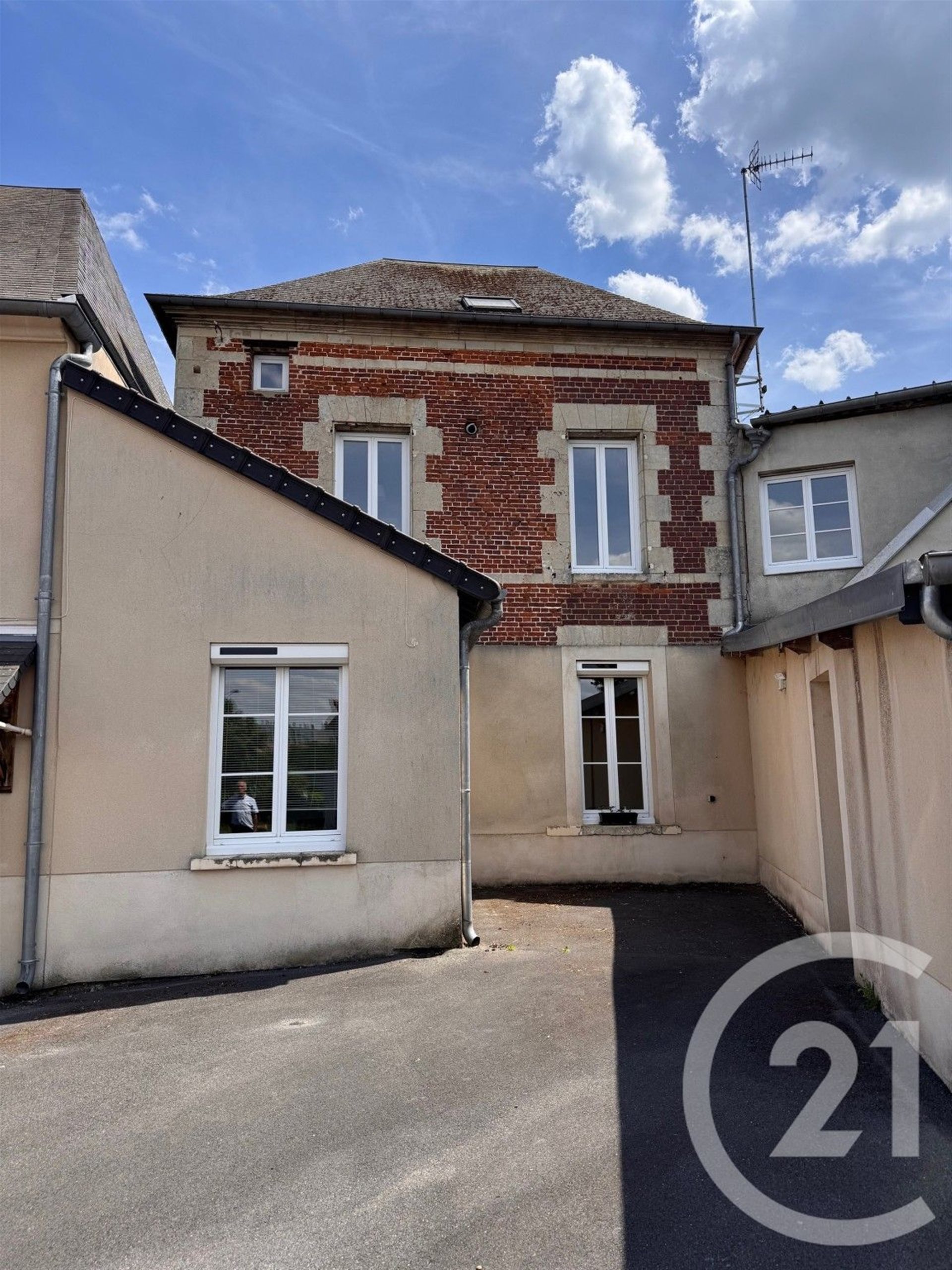 Appartement à louer, 81m², Noyon