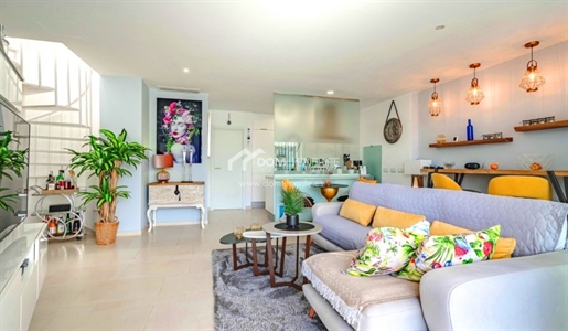 Penthouse of 2 bedrooms for sale in Palm Mar