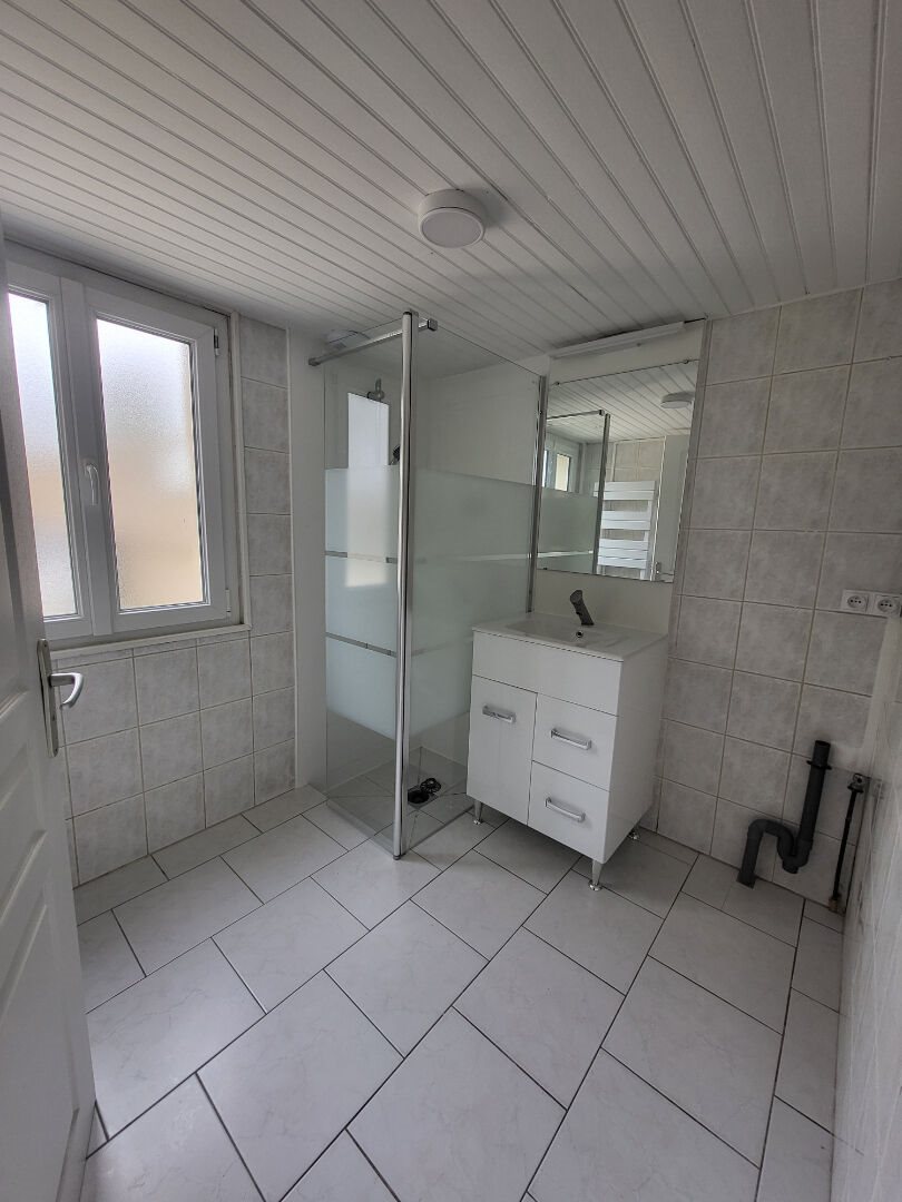 Maison à louer, 70m², Rochefort