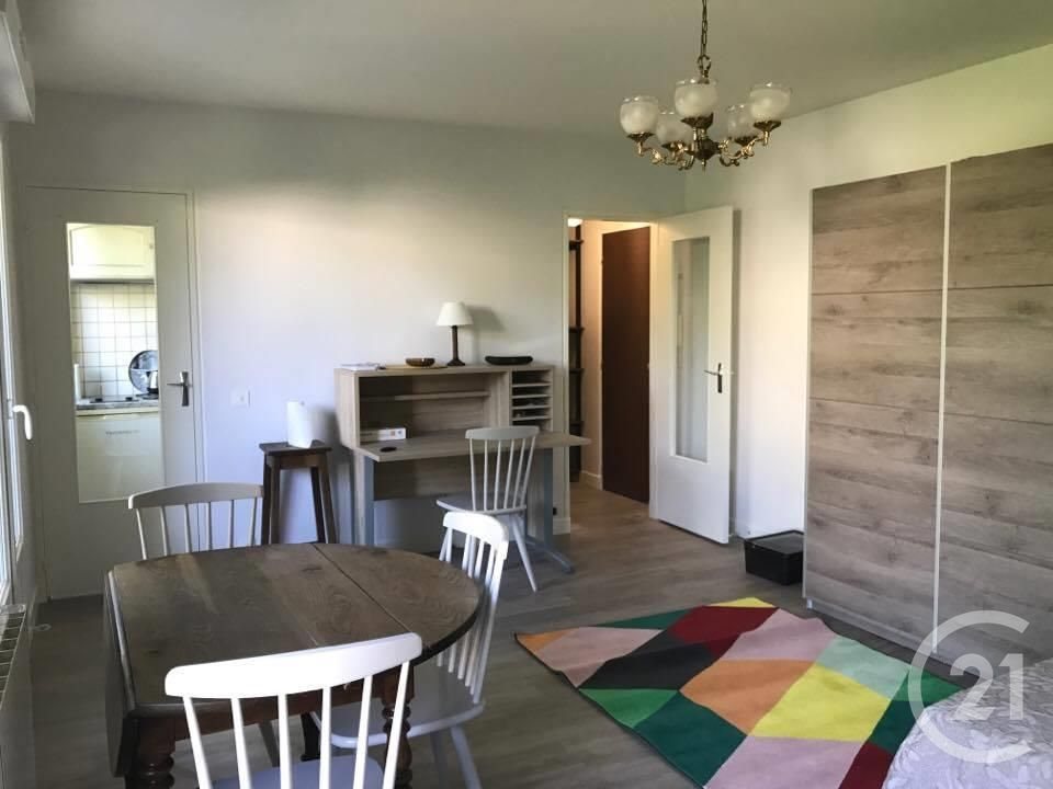 Appartement à louer, 27m², Gif-sur-Yvette