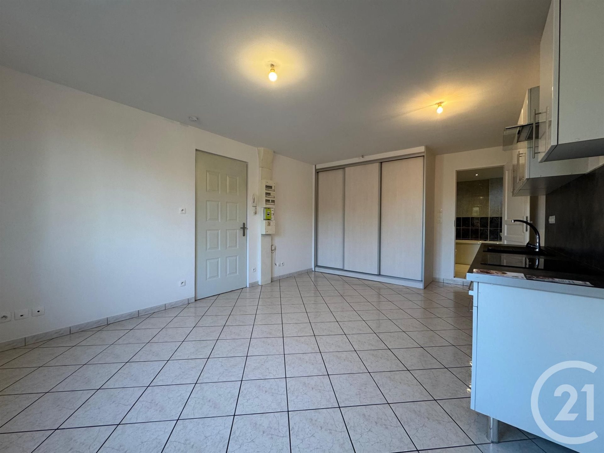 Appartement à louer, 28m², Servigny-lès-Sainte-Barbe