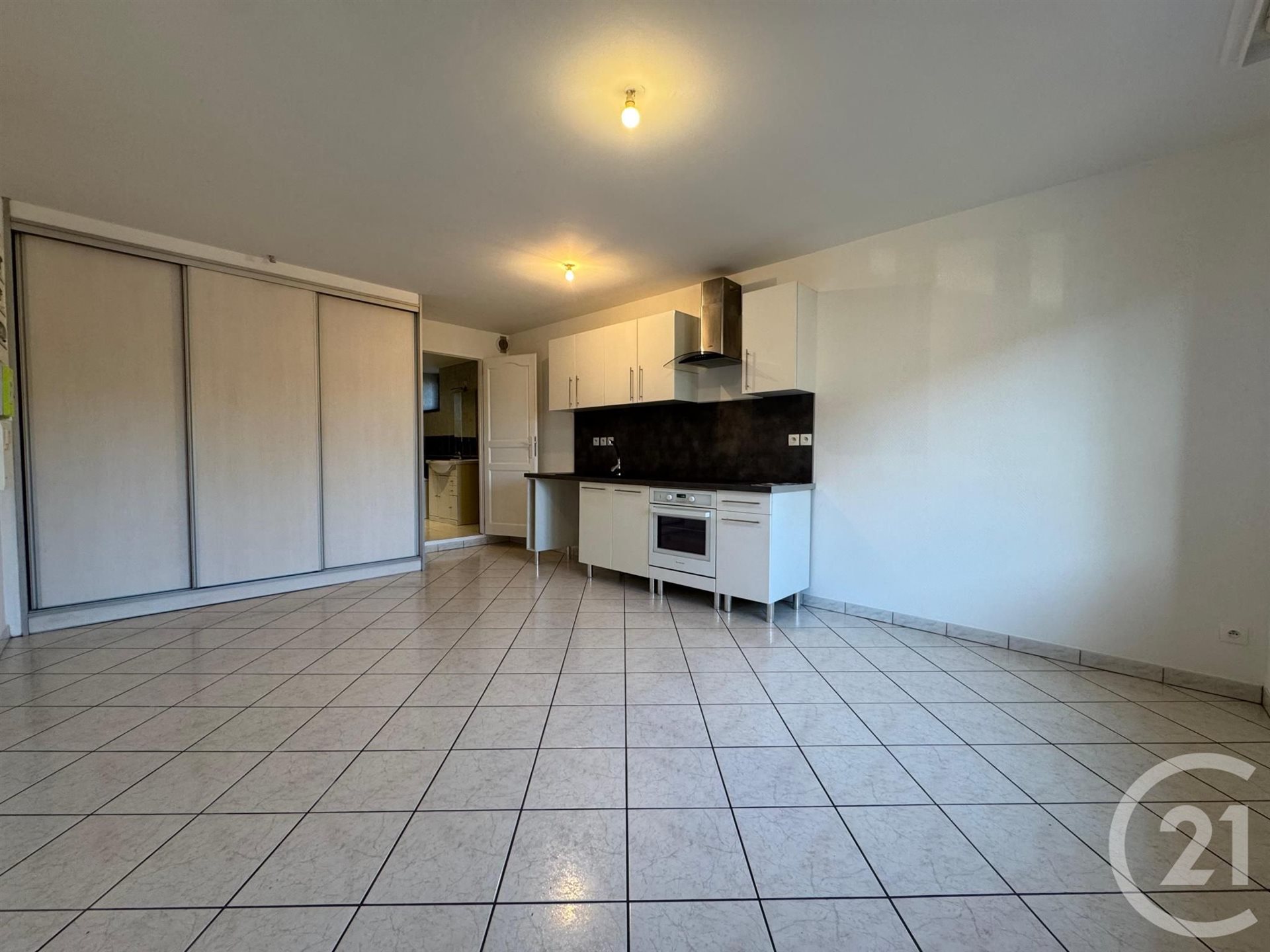 Appartement à louer, 28m², Servigny-lès-Sainte-Barbe
