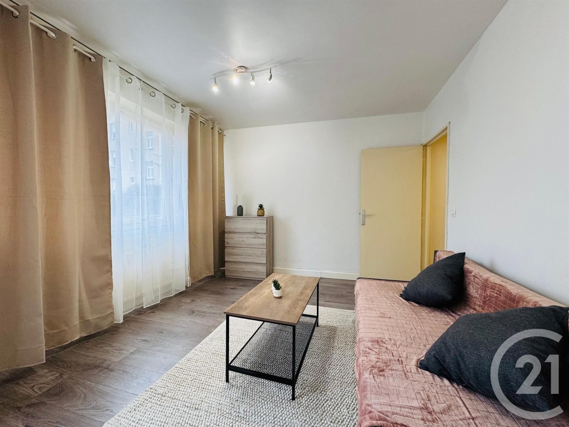 Appartement à louer, 26m², Metz