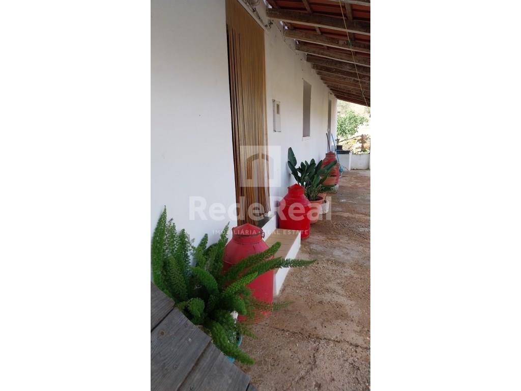 2 bedroom country house set in 6,000m2 of land near Odemira
