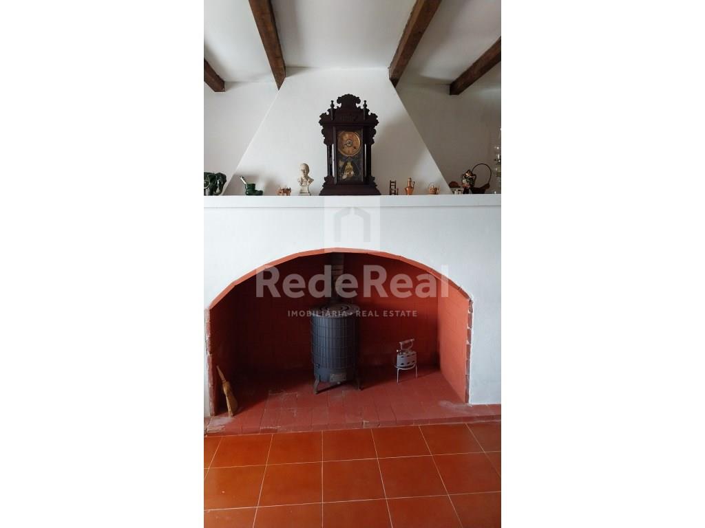 2 bedroom country house set in 6,000m2 of land near Odemira