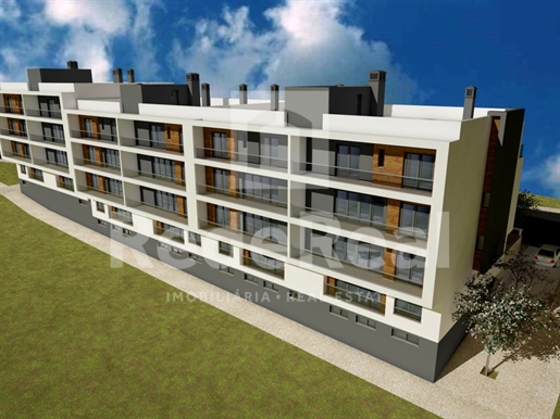 Excelente Apartamento T2 situado em Gambelas - Faro, pronto a habitar.