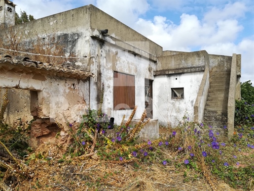 Terreno para construção com ruina, Loulé
