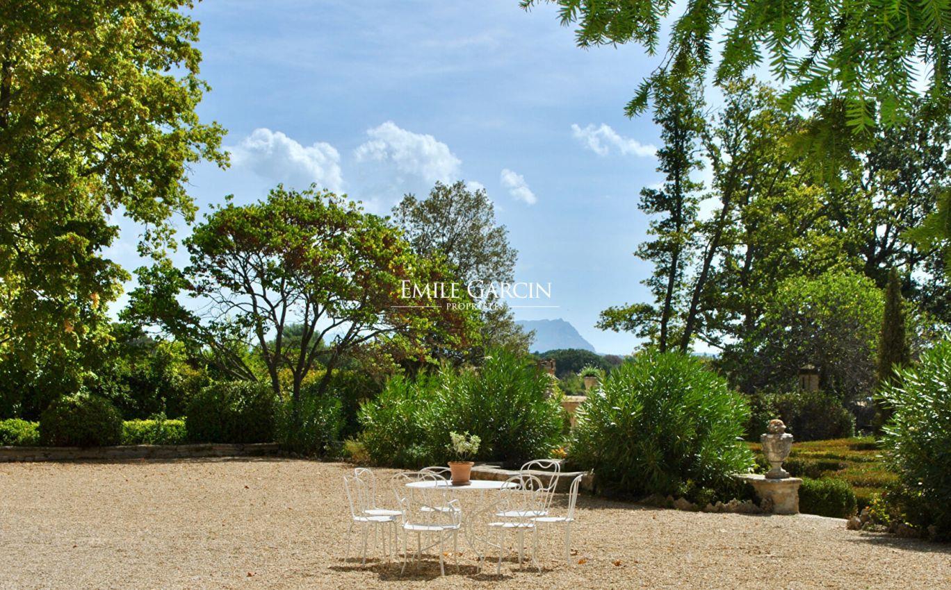 Maison à vendre, 1000m², Aix-en-Provence