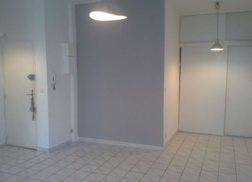 Appartement à louer, 30m², Marseille 5ème