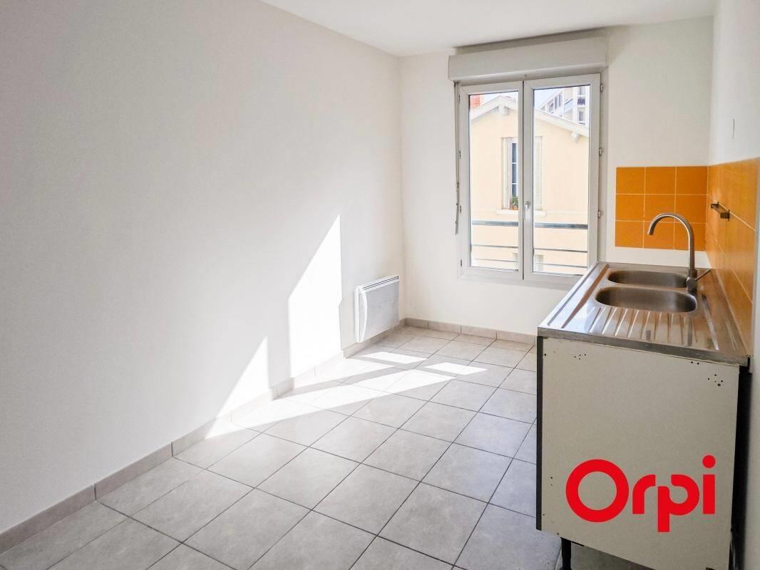 Appartement à vendre, 71m², Lyon 8ème