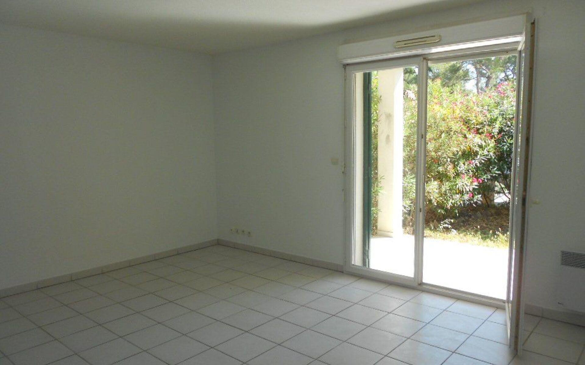 Appartement à louer, 45m², Nîmes