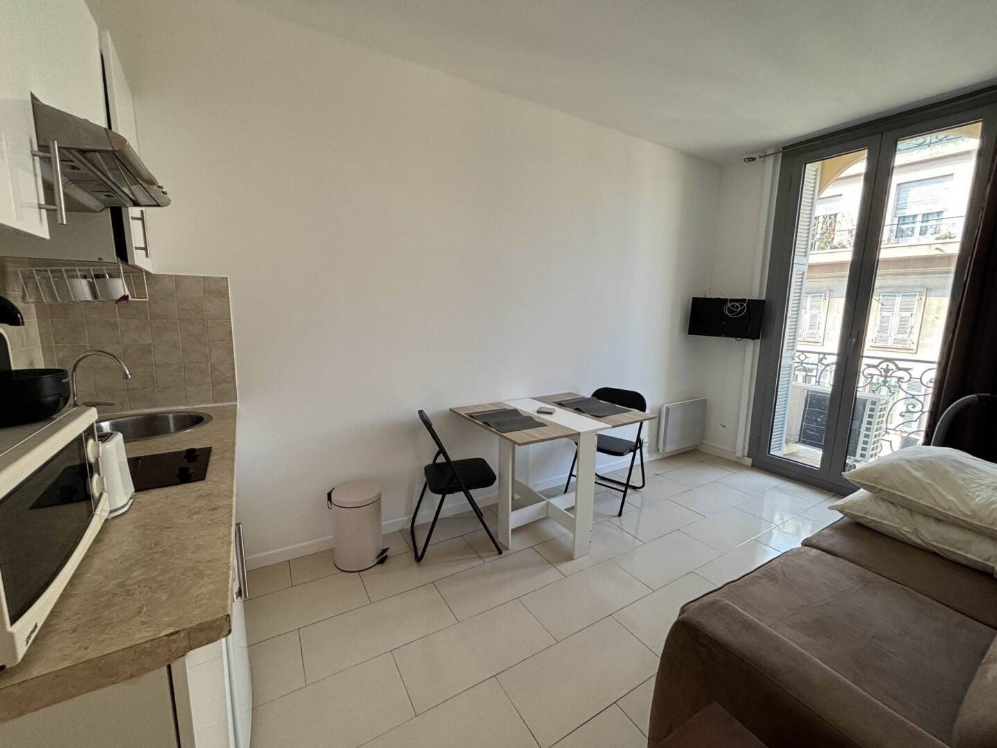 Appartement à louer, 19m², Nice