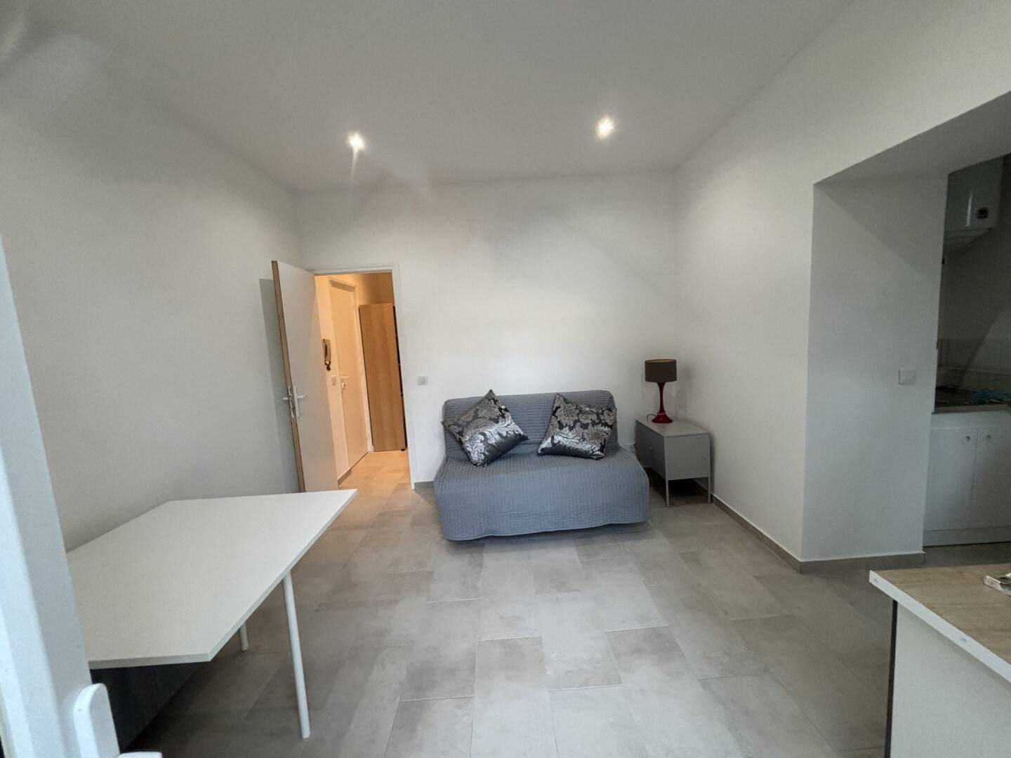 Appartement à louer, 19m², Nice