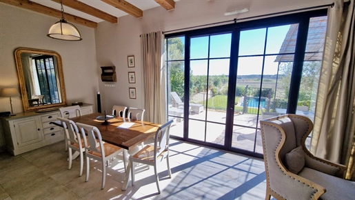 3 bed house with private swimming pool and amazing views on private wine domaine with spa