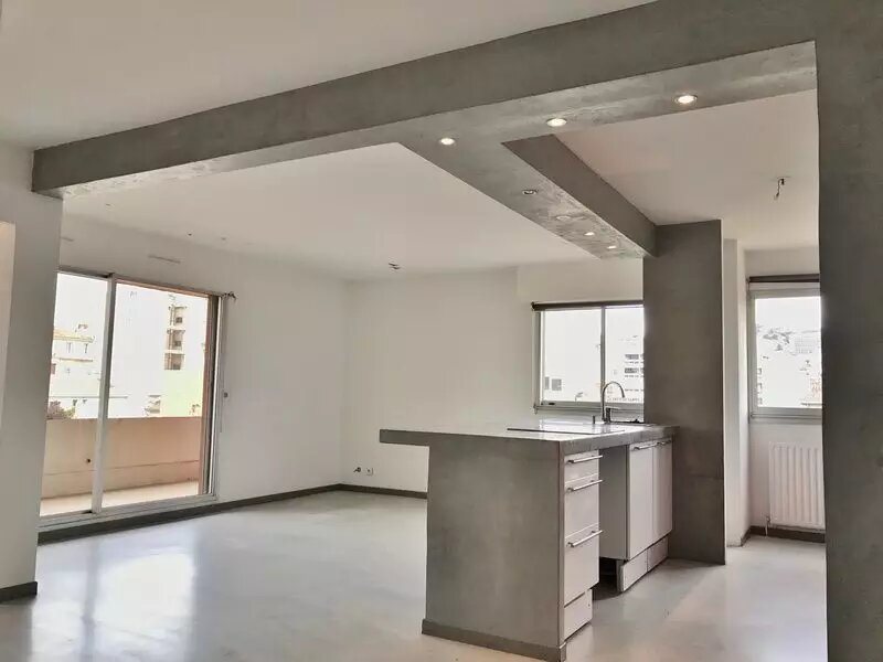 Appartement à louer, 70m², Marseille 8ème