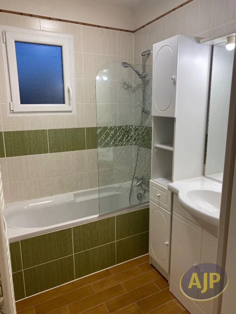 Maison à louer, 73m², Bain-de-Bretagne