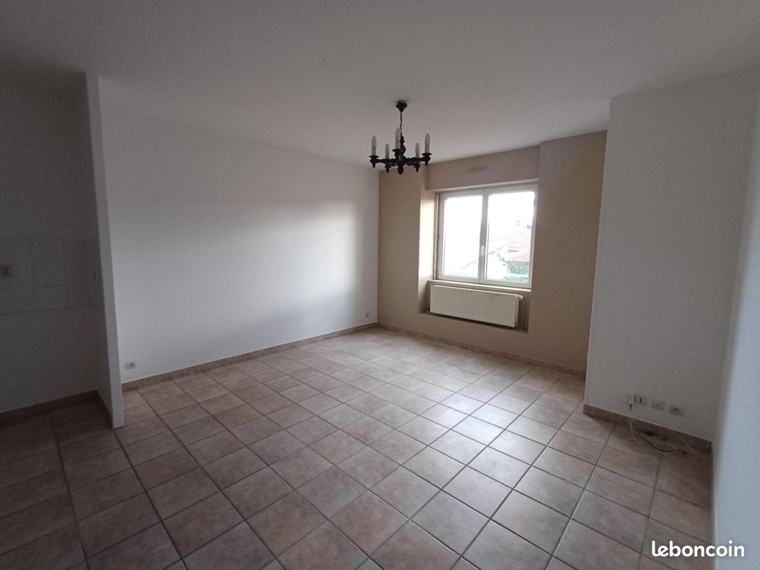 Appartement à louer, 45m², Sainte-Sigolène