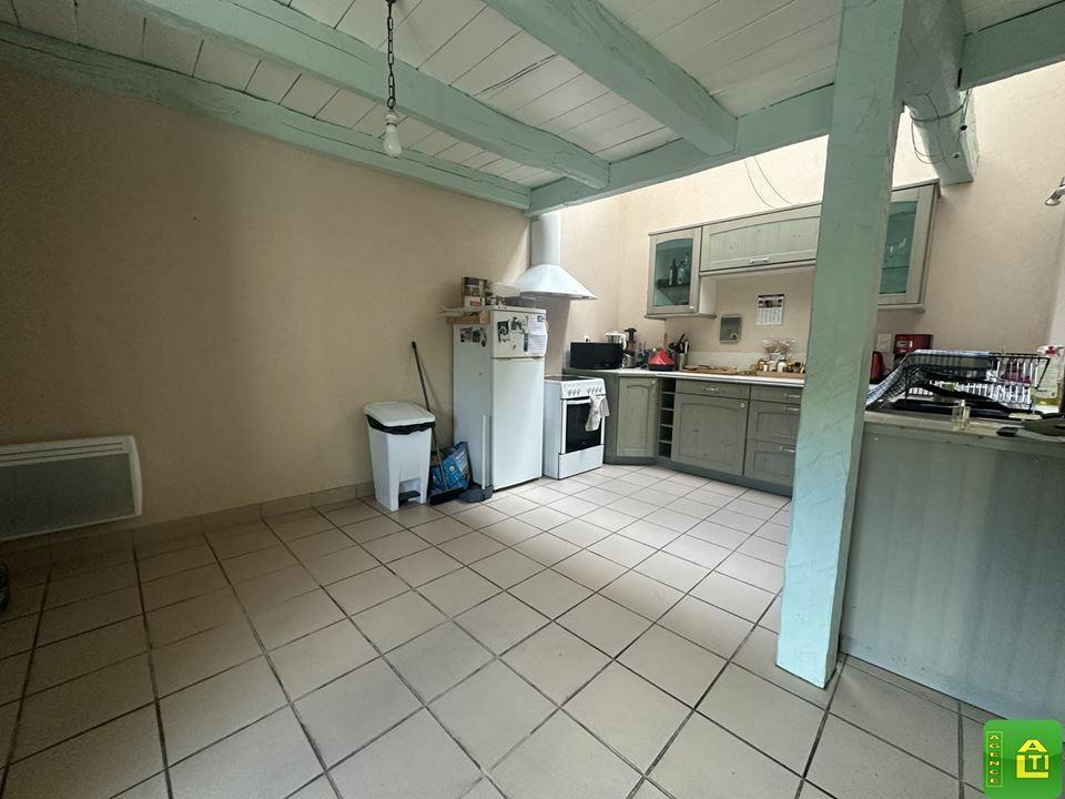 Maison à louer, 117m², Meslan