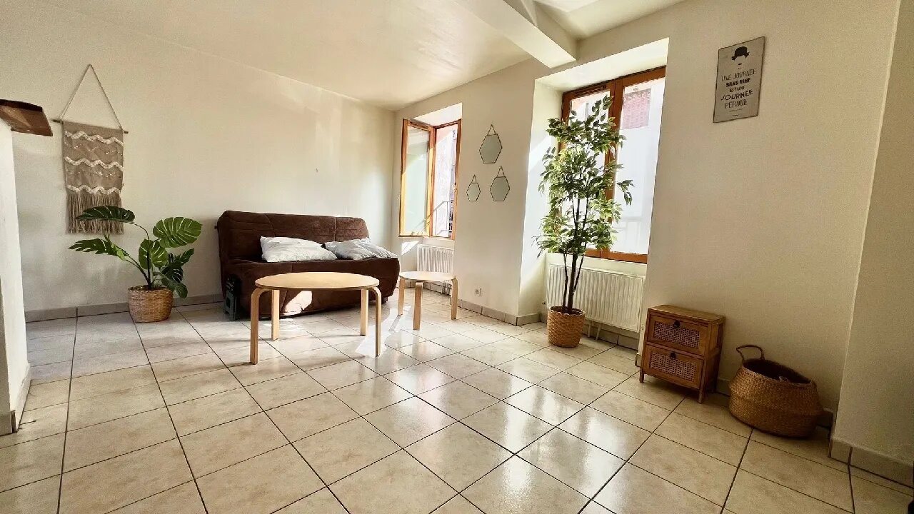 Appartement à louer, 25m², Louvres