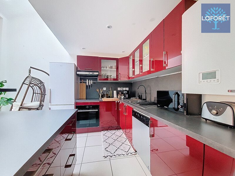 Appartement à louer, 66m², Charly