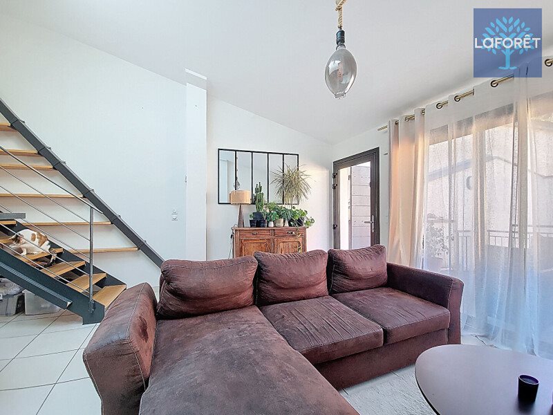 Appartement à louer, 66m², Charly