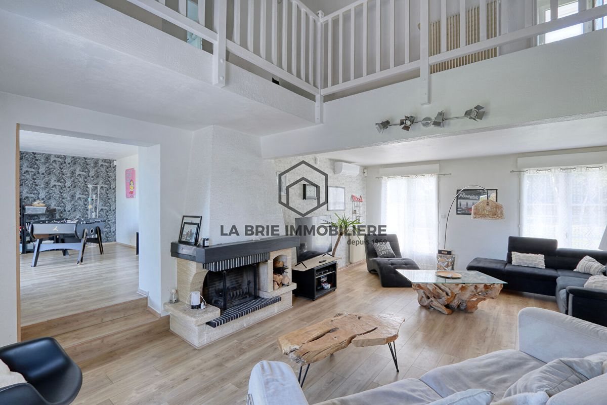 Maison à louer, 156m², Santeny