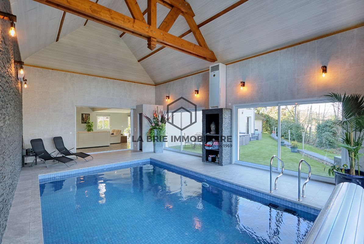Maison à vendre, 313m², Villecresnes