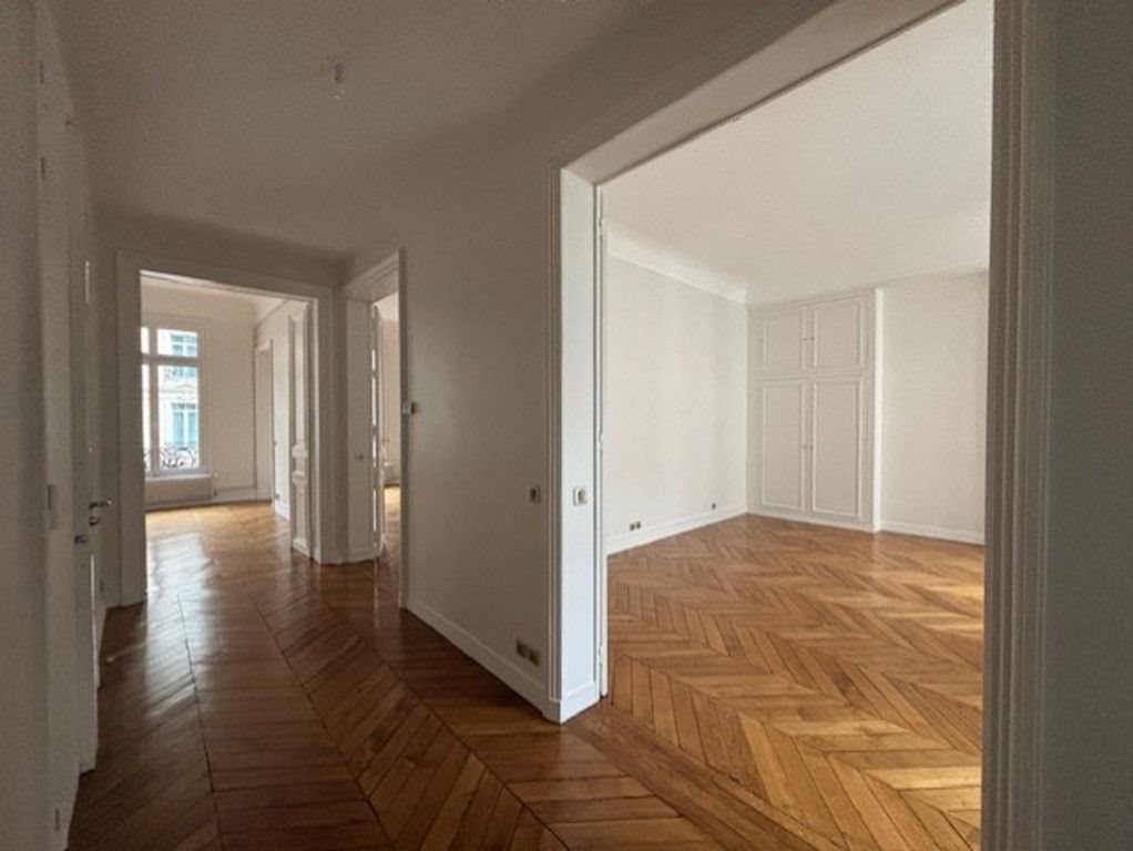 Appartement à louer, 145m², Paris 8ème