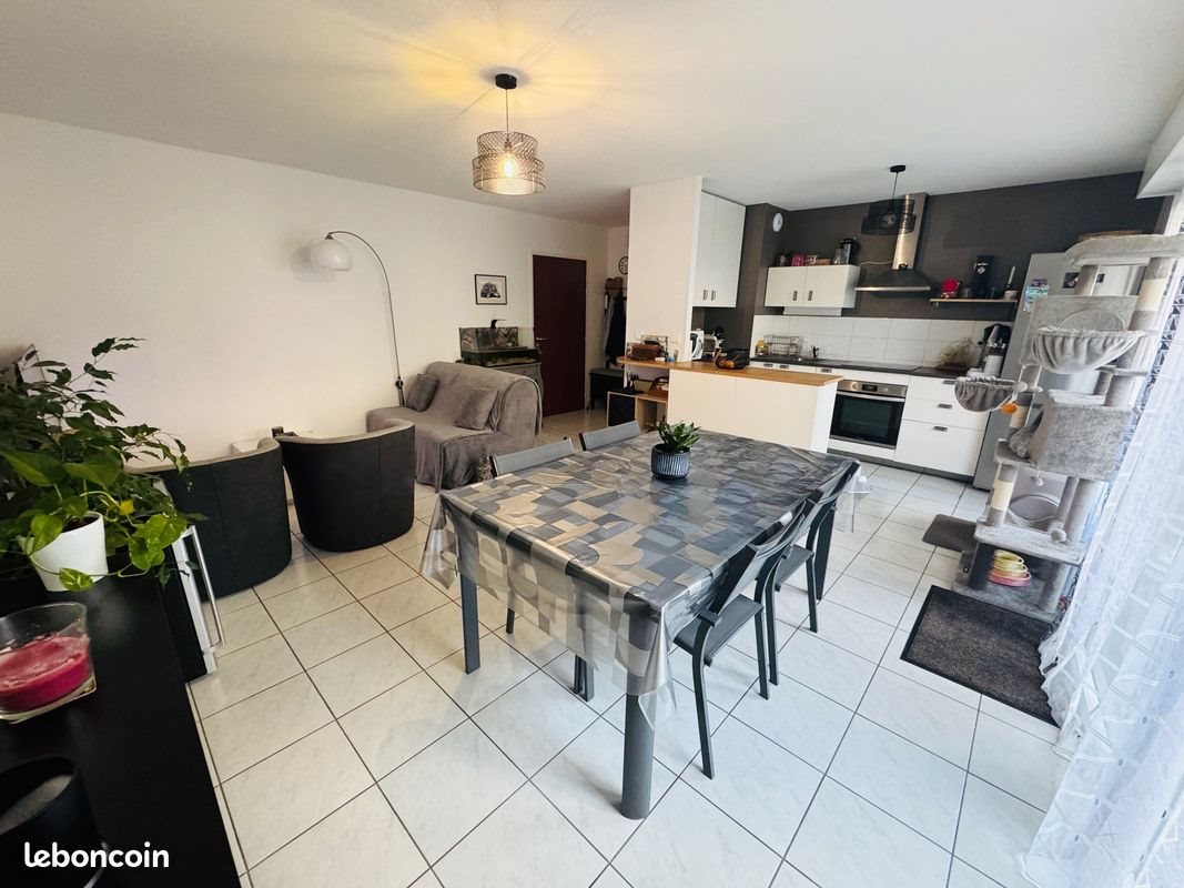 Appartement à louer, 59m², Janzé