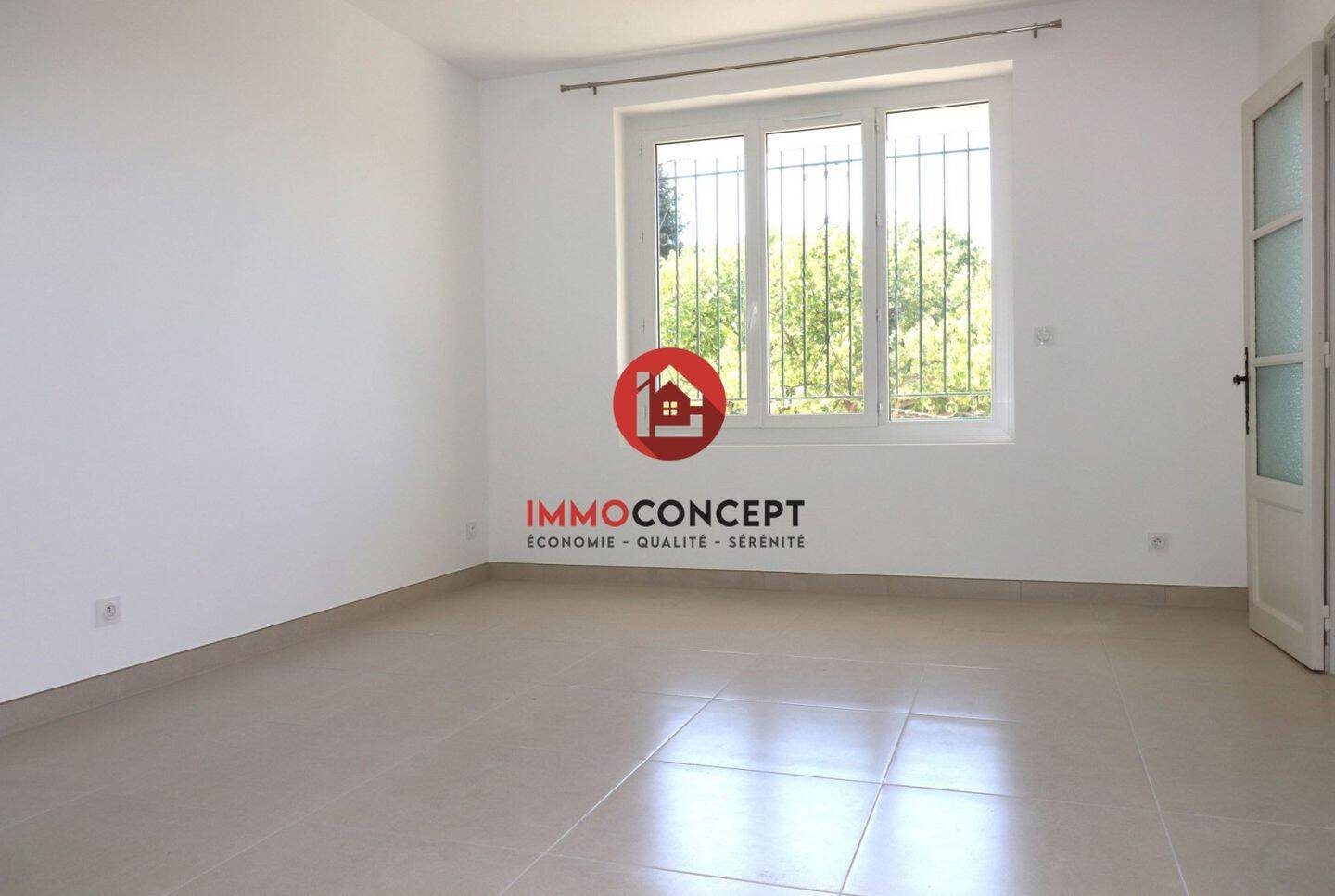 Appartement à louer, 90m², Laudun-l'Ardoise