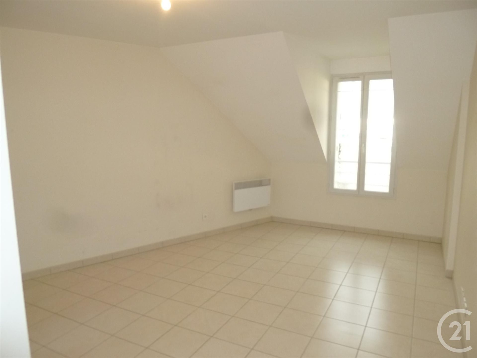 Appartement à louer, 23m², Châteauneuf-sur-Loire