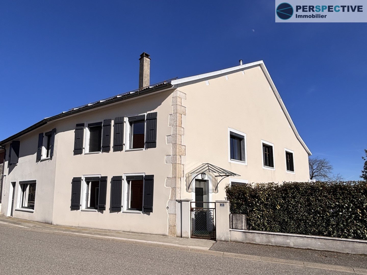 Maison à vendre, 149m², Saint-Genis-Pouilly