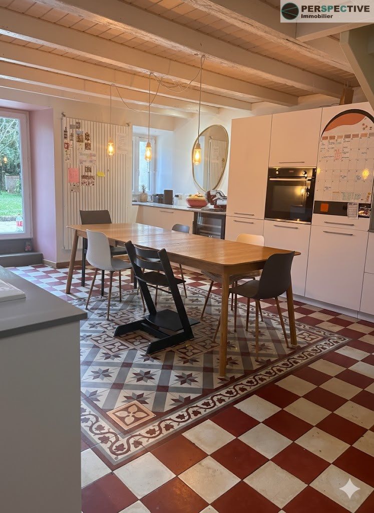Maison à vendre, 155m², Saint-Genis-Pouilly