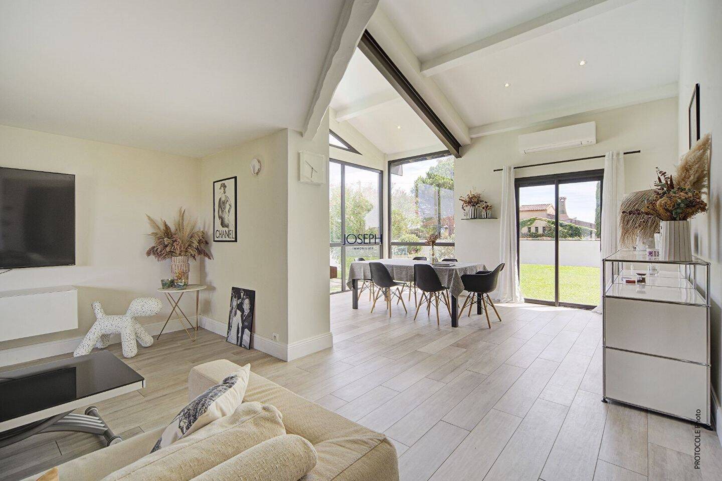 Maison à vendre, 227m², La Salvetat-Saint-Gilles