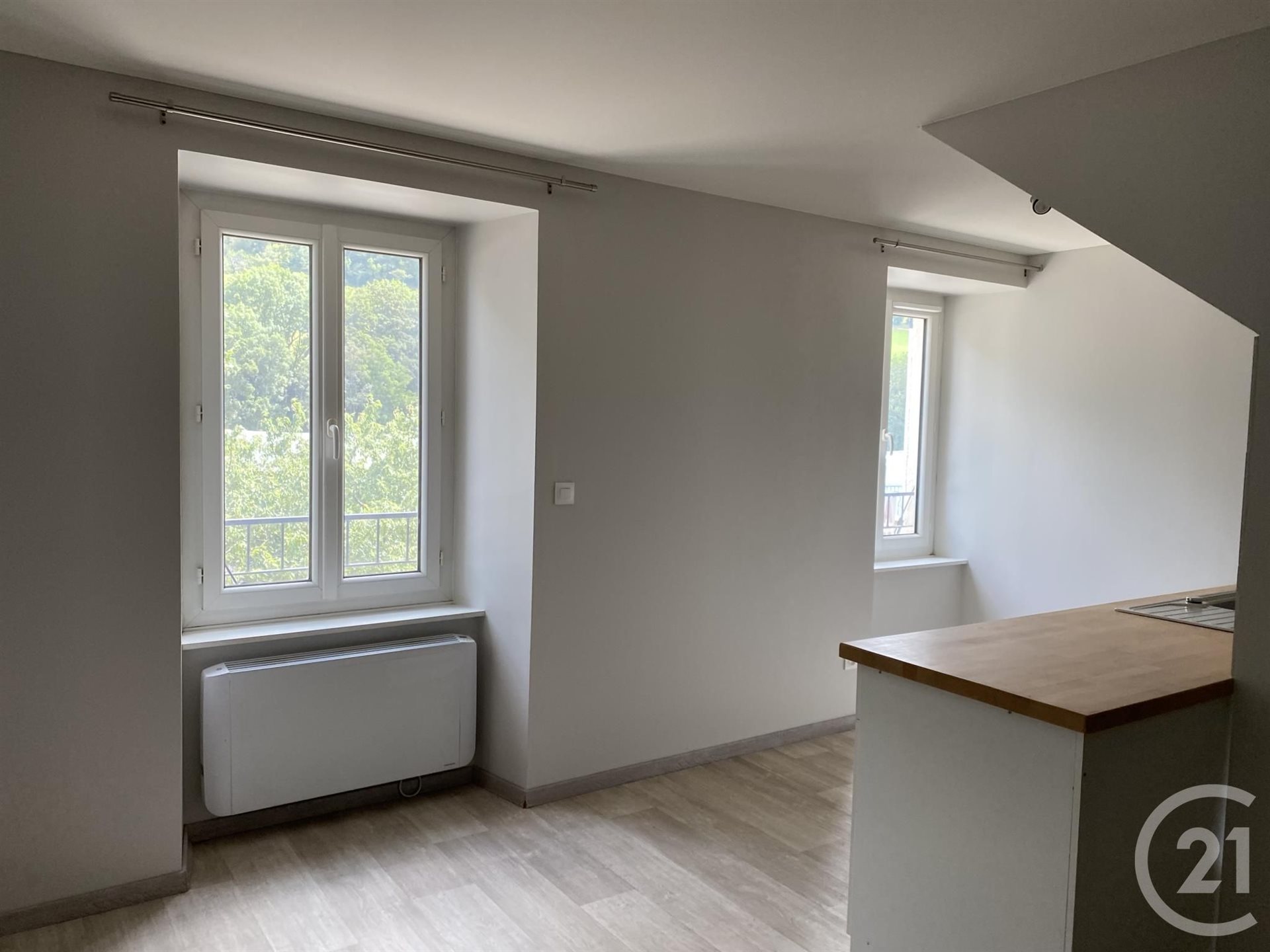 Appartement à louer, 42m², Satillieu
