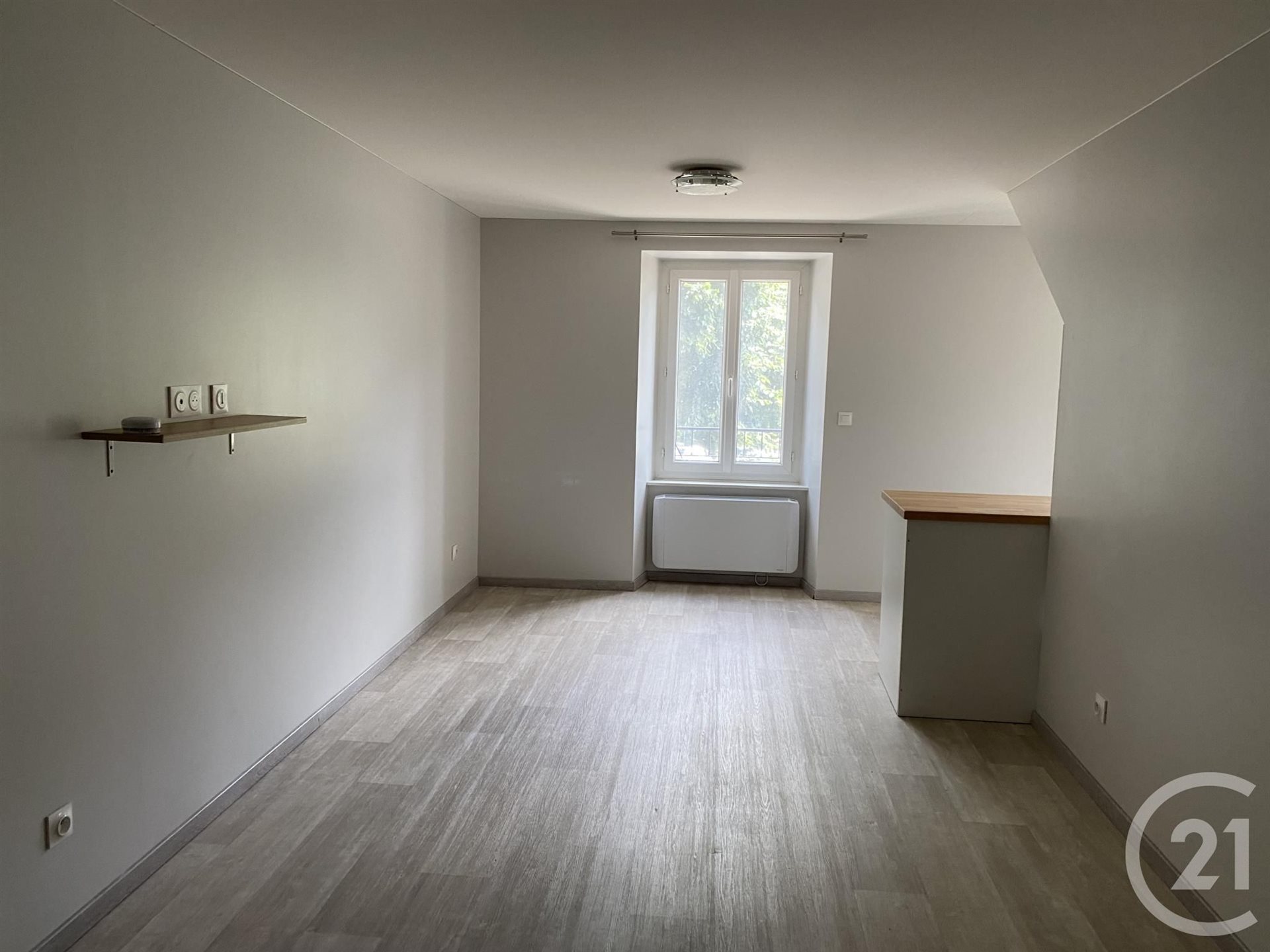 Appartement à louer, 42m², Satillieu