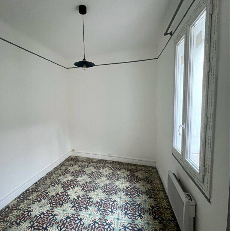 Appartement à louer, 28m², Marignane