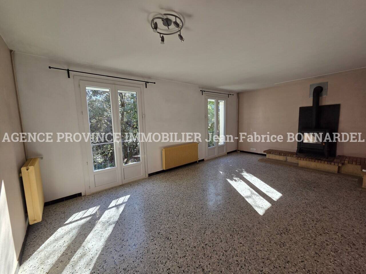 Maison à louer, 110m², La Garde-Adhémar