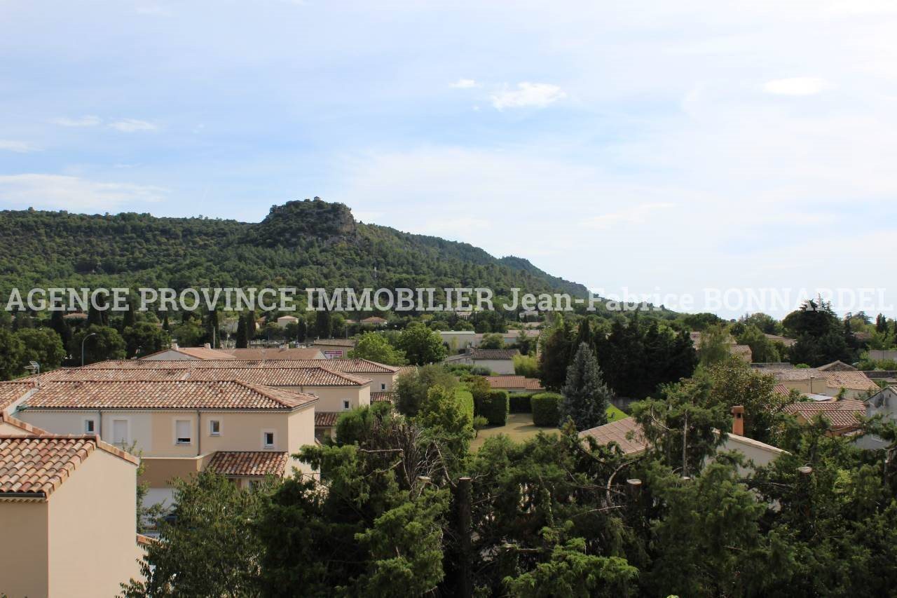 Appartement à louer, 70m², Saint-Paul-Trois-Châteaux