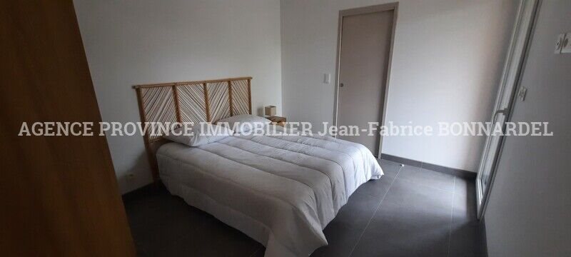 Appartement à louer, 32m², Grignan