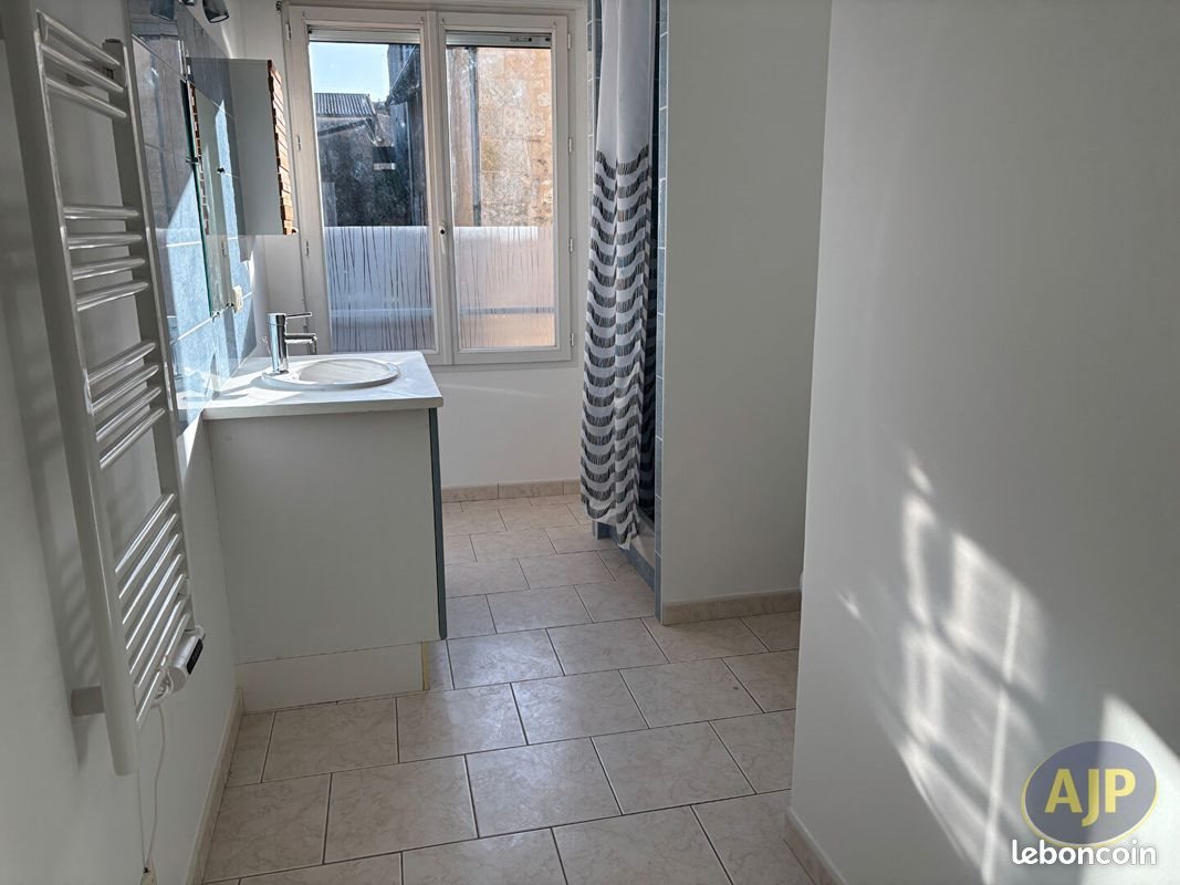 Appartement à louer, 74m², Castillon-la-Bataille