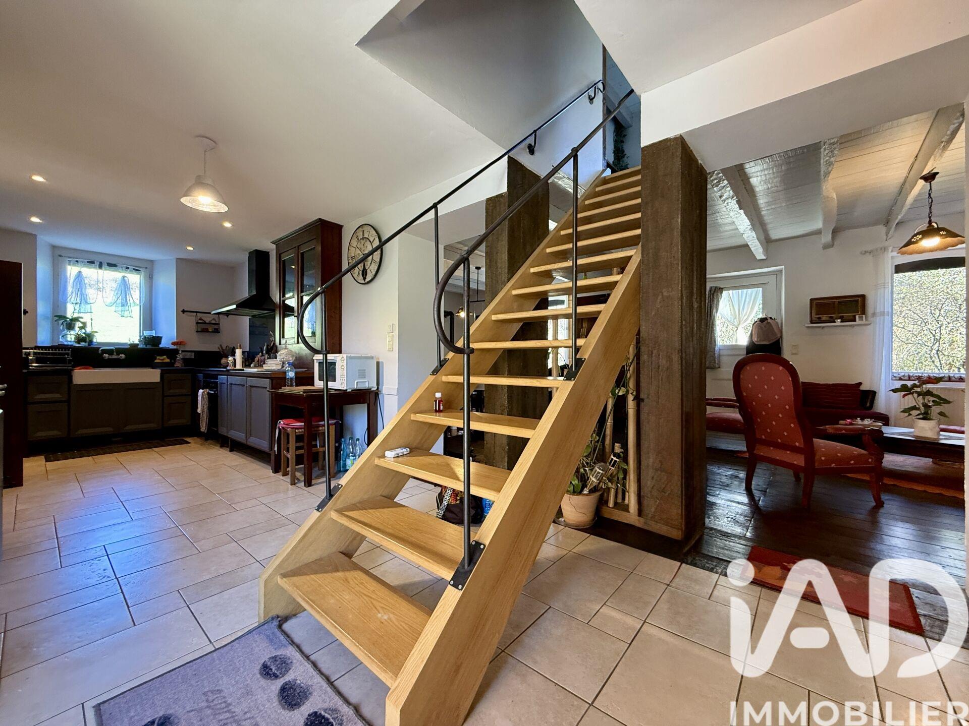 Maison à vendre, 230m², Saint-Just-sur-Viaur