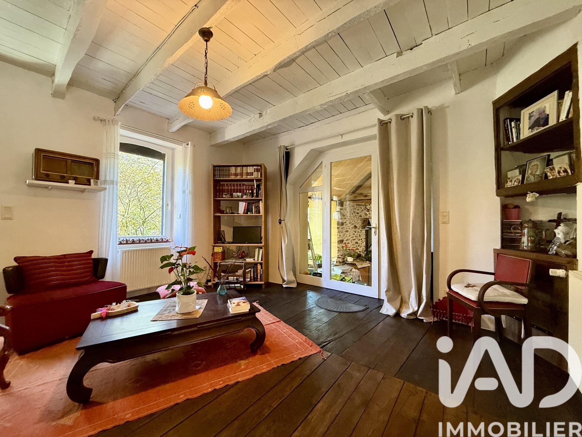 Maison à vendre, 230m², Saint-Just-sur-Viaur